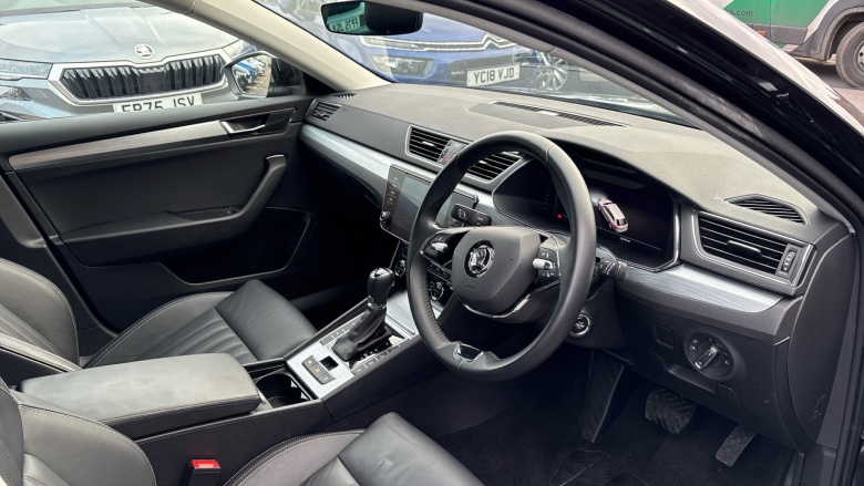 Skoda Superb 1.4 TSI iV SE Technology DSG 5dr Estate